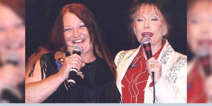 
Inside the Life of Ernest Ray Lynn, Loretta Lynn’s son 