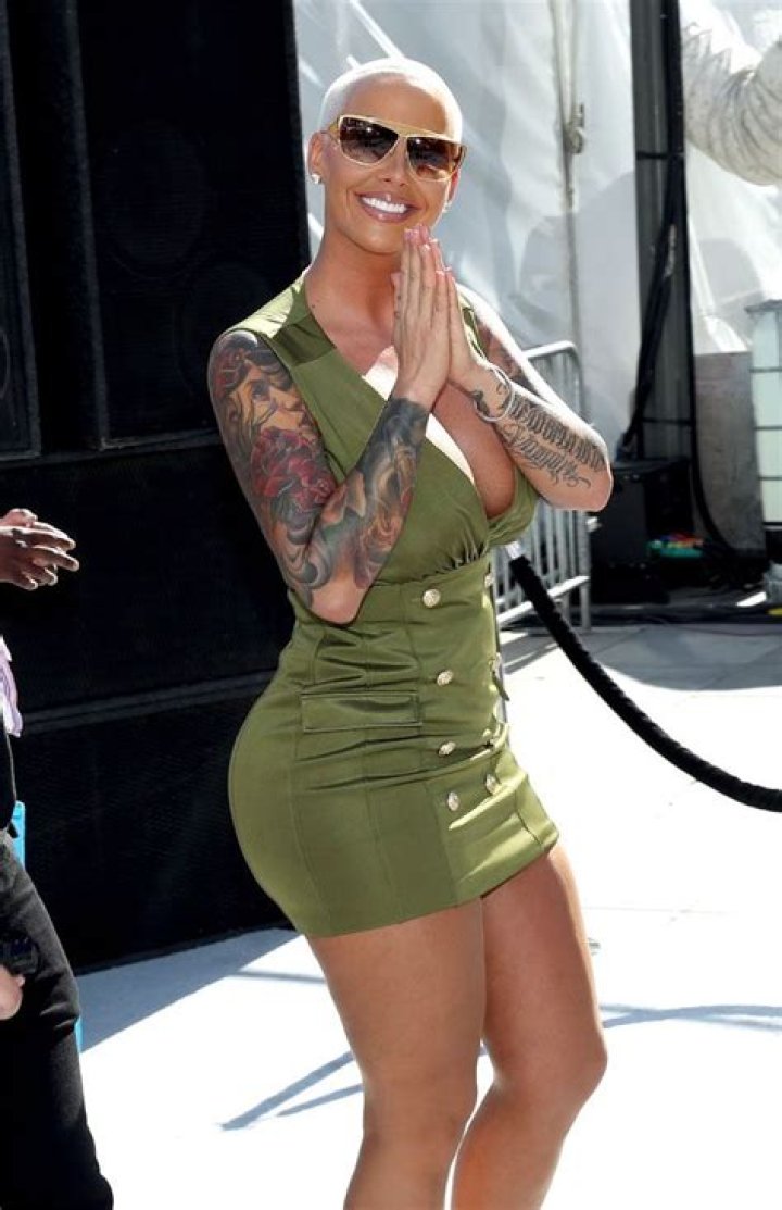
Is Amber Rose Gay? Age, Height, Net Worth 