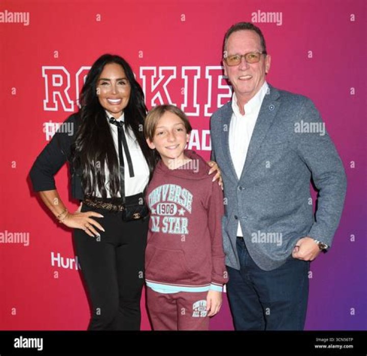 Is David Cone Married To Taja Abitbol? Wife Age 2022 – Why Did He Divorce First Wife Lynn DiGioia?