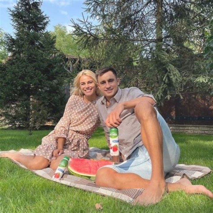 
Is Ivan Baranchyk Married to Wife: Yuliya Bogdanovich? Dating Rumors. 