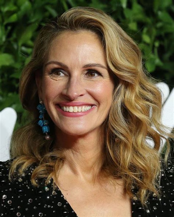 
Is Julia Roberts Still Alive? Julia Roberts Networth, Height, Wiki, And More 