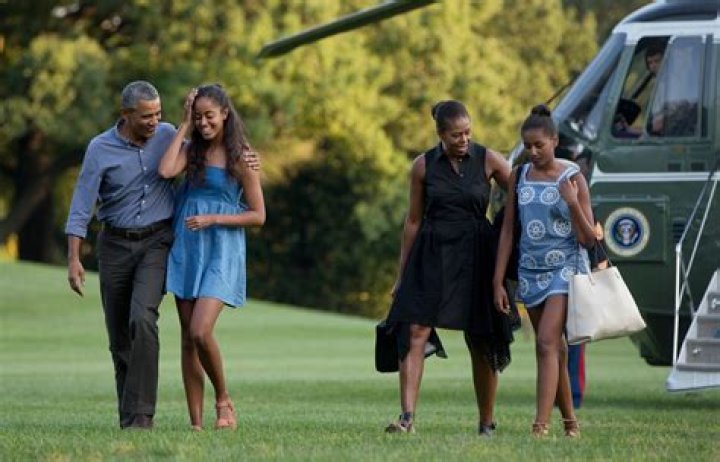 Is Malia Obama Gay/Lesbian? Rumor Or Truth?