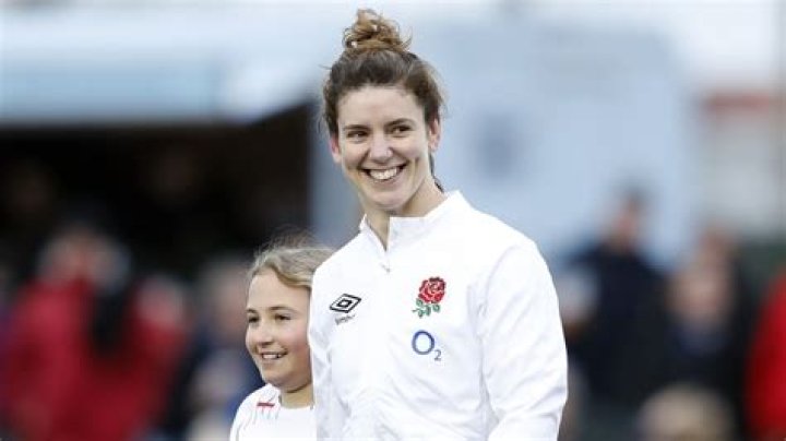 
Is Sarah Hunter England Rugby Deaf? Partner and Married Life 