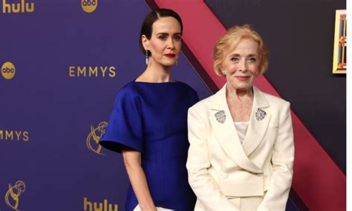 
Is Sarah Paulson Lesbian? Age, Height, Net Worth 