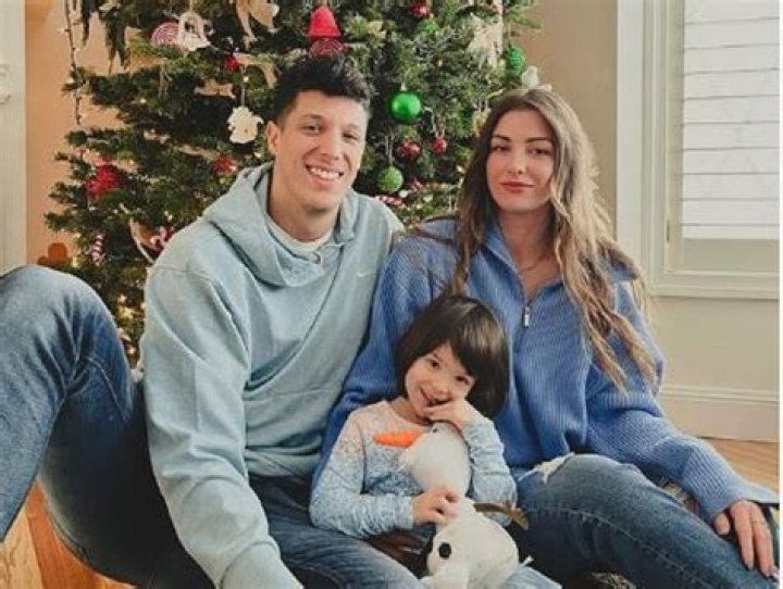 
Is Simone Fontecchio Gay? Sexuality Partner Parents And Instagram 