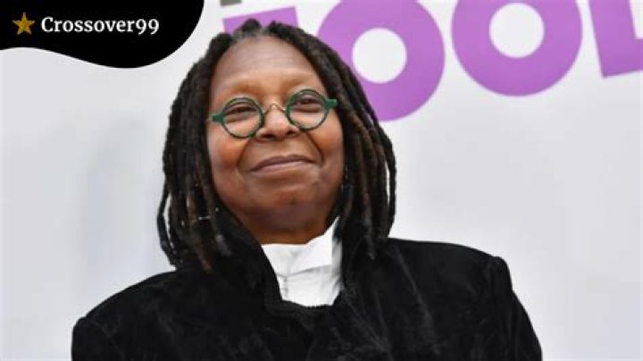 
Is Whoopi Goldberg Gay? American Actress’s Sexuality May Shock You! 