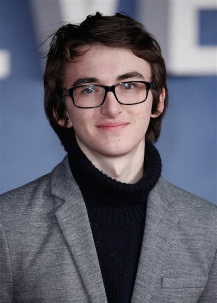 Isaac Hempstead Height, Weight, Net Worth, Age, Birthday, Wikipedia, Who, Instagram, Biography