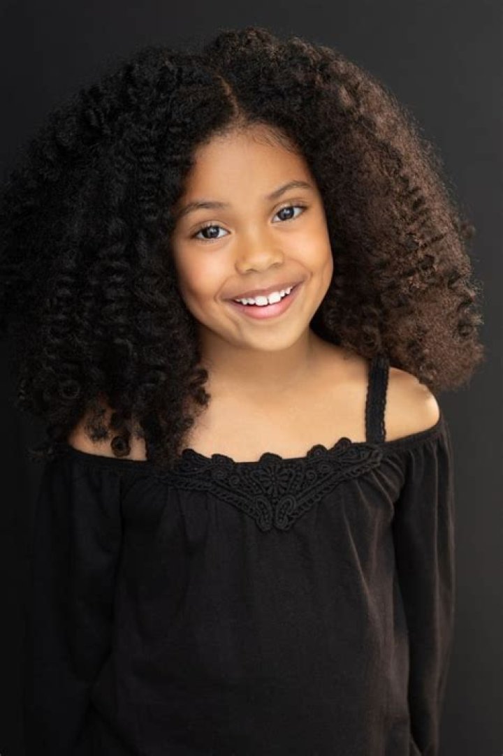 Isabel Birch Height, Weight, Net Worth, Age, Birthday, Wikipedia, Who, Nationality, Biography