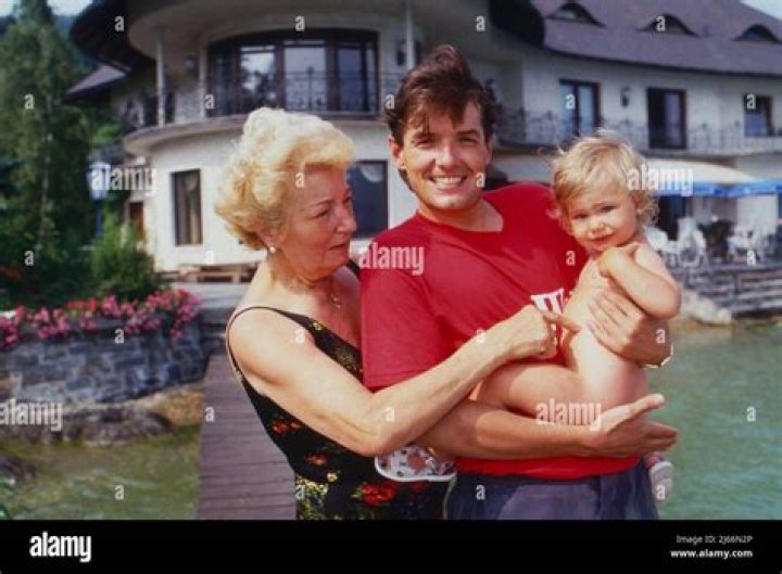 Isabella Vitkovic Height, Weight, Net Worth, Age, Birthday, Wikipedia, Who, Nationality, Biography