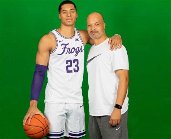 
Jaedon LeDee Parents – Who Are Shawné And Herbert LeDee III? Siblings And Wikipedia Bio 