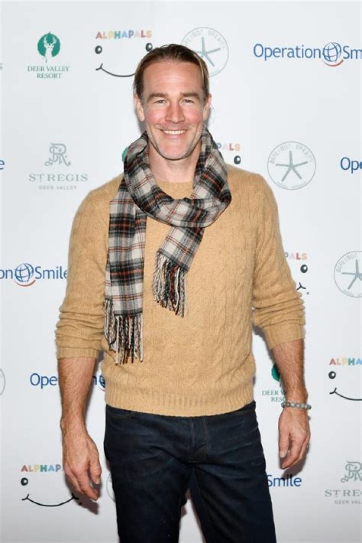 James Van Der Beek Height, Weight, Net Worth, Age, Birthday, Wikipedia, Who, Nationality, Biography