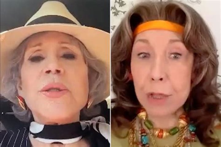 
Jane Fonda and Lily Tomlin Struggle with FaceTime, Announce ‘Grace and Frankie’ Reunion Live Read 