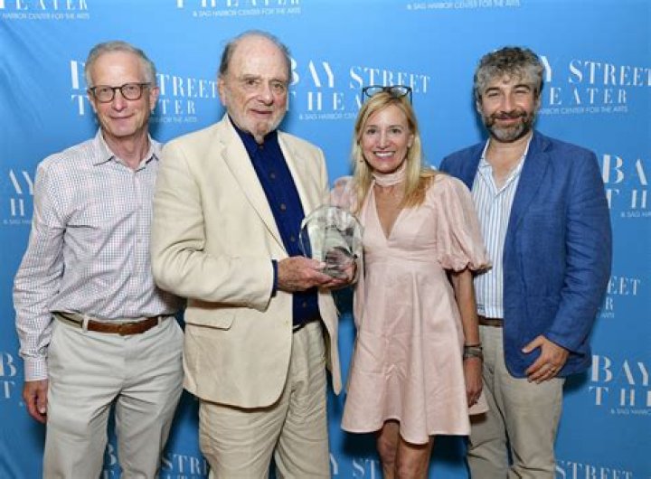 Jane Schwartz Height, Weight, Net Worth, Age, Birthday, Wikipedia, Who, Instagram, Biography