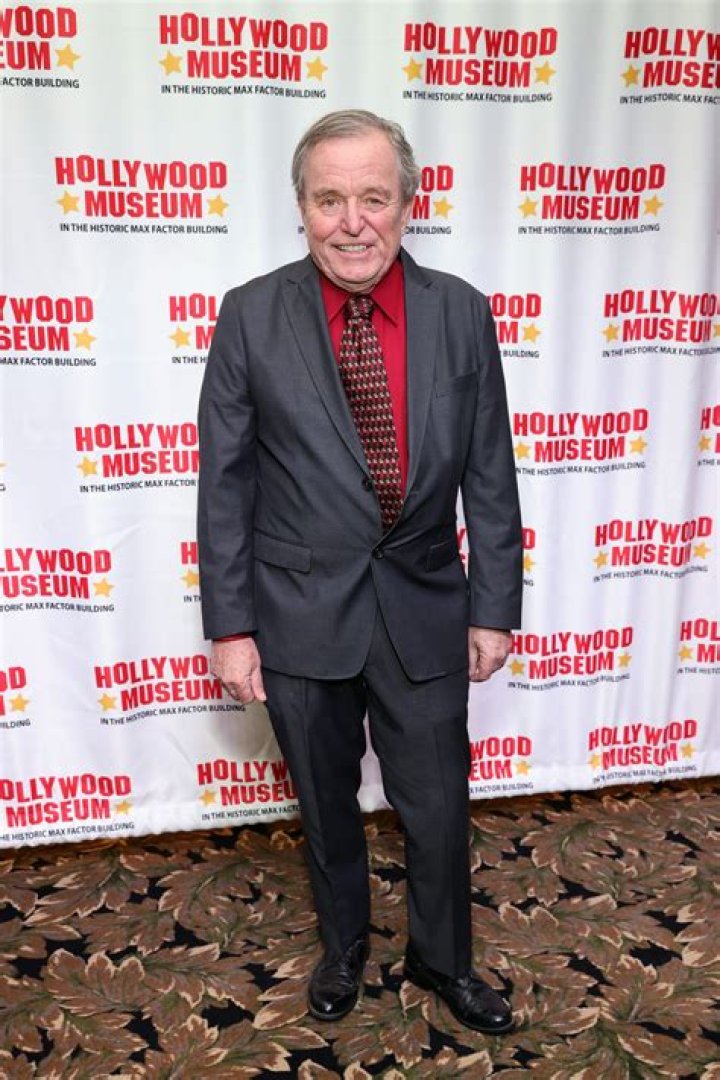 Jerry Mathers Height, Weight, Net Worth, Age, Birthday, Wikipedia, Who, Nationality, Biography