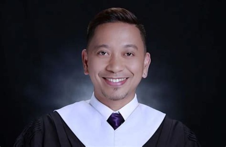 
Jhong Hilario Height, Weight, Net Worth, Age, Birthday, Wikipedia, Who, Nationality, Biography 