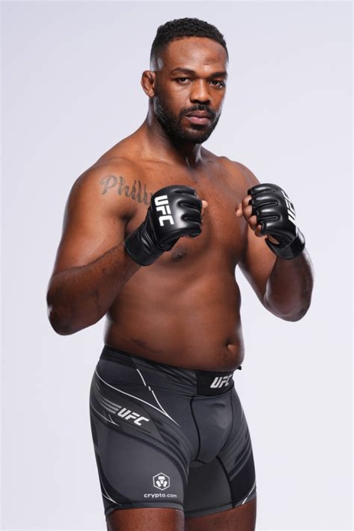 
Jonvier Jones Height, Weight, Net Worth, Age, Birthday, Wikipedia, Who, Nationality, Biography 