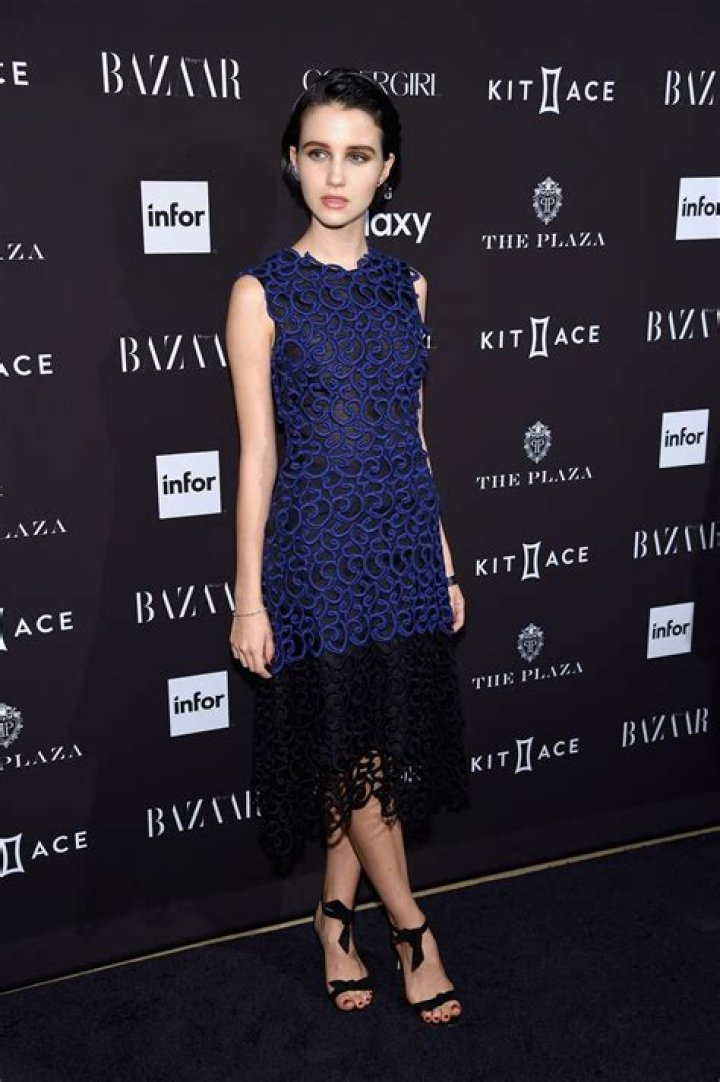 
Julia Goldani Telles Wiki – Things You Didn’t Know Yet 