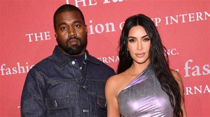 
Kanye West Apologizes To Ex-wife Kim Kardashian 