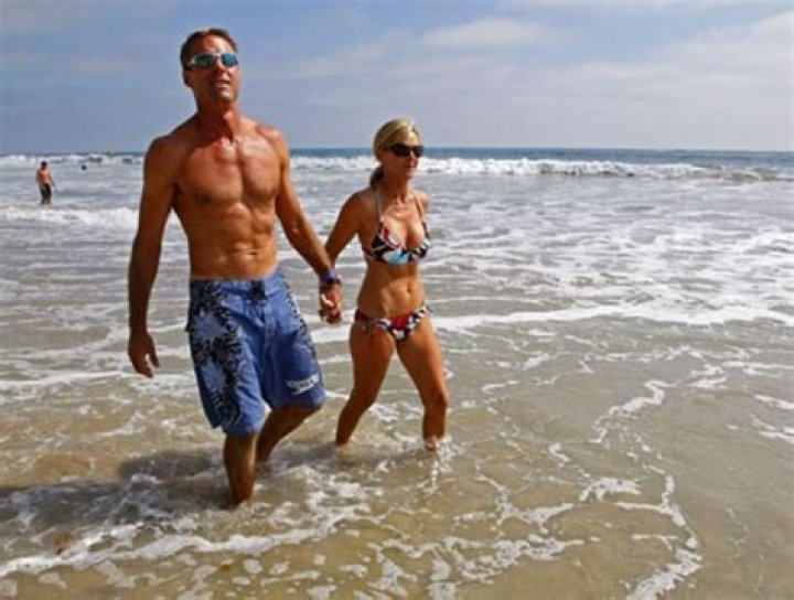 
Karch Kiraly is Married to Wife: Janna Kiraly. Kids 