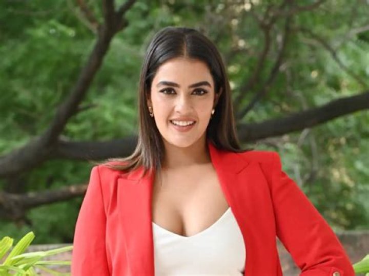 
Kavya Thapar Height, Weight, Net Worth, Age, Birthday, Wikipedia, Who, Nationality, Biography 