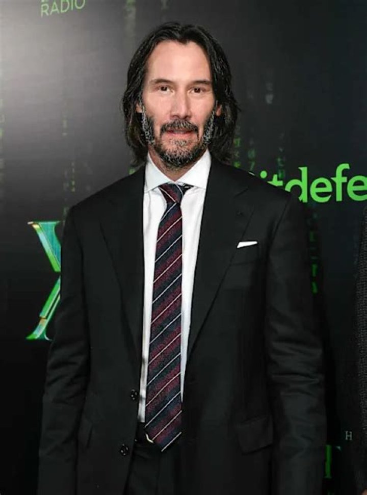 
Keanu Reeves Jokes About Plans to Become a U.S. Citizen: ‘Yeah, Man — Why Not?’ 