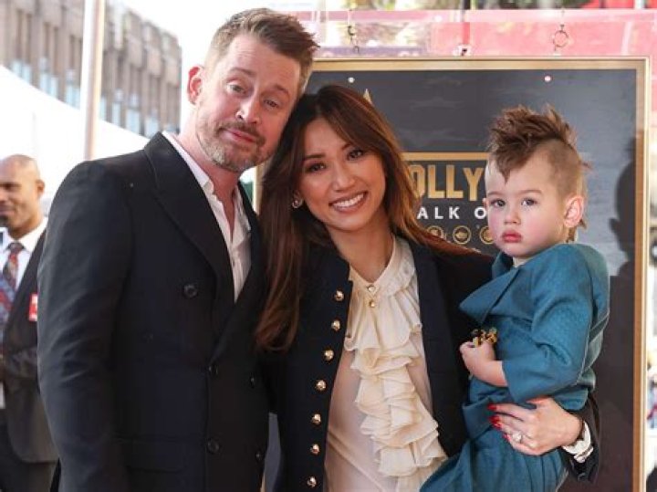 
Kieran Culkin Reveals Brother Macaulay Culkin Welcomed Baby No. 2 With Brenda Song 