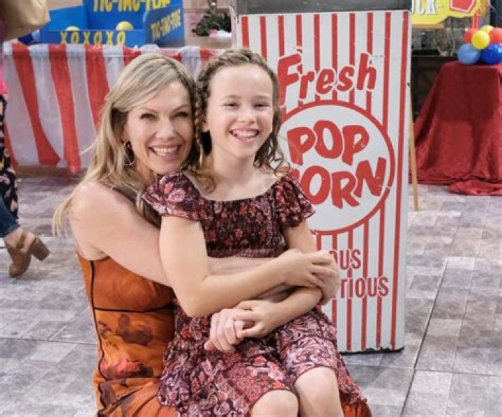 Kim Halsey Age, Birthday, Wikipedia, Who, Nationality, Biography