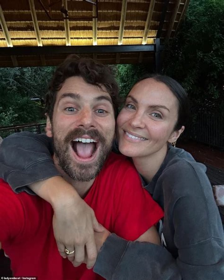 
Laura Byrne Height, Weight, Net Worth, Age, Birthday, Wikipedia, Who, Instagram, Biography 