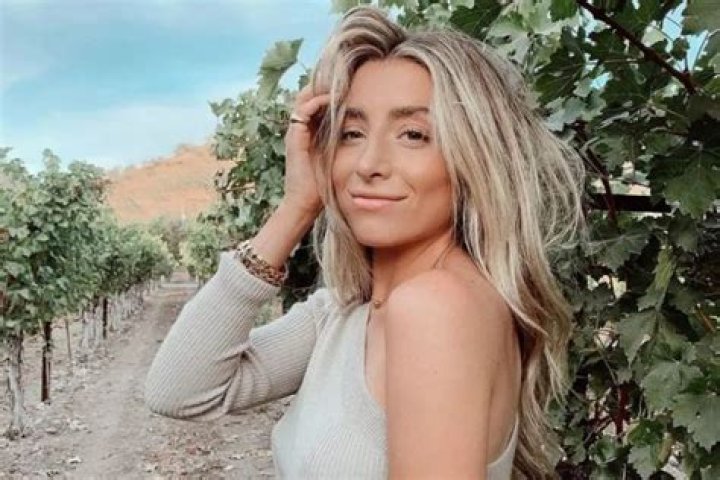 
Lauren Elizabeth And Matt Torvik Are Expecting Their First Child 