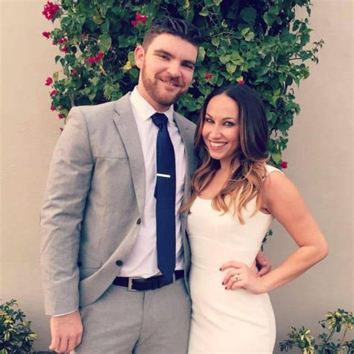 Liam Hendriks is Married to Wife: Kristi Hendriks. Kids