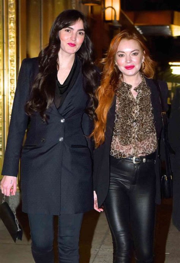 
Lindsay Lohan and Sister Aliana Debate Popeyes vs. KFC and Talk More of Their Favorite Foods 