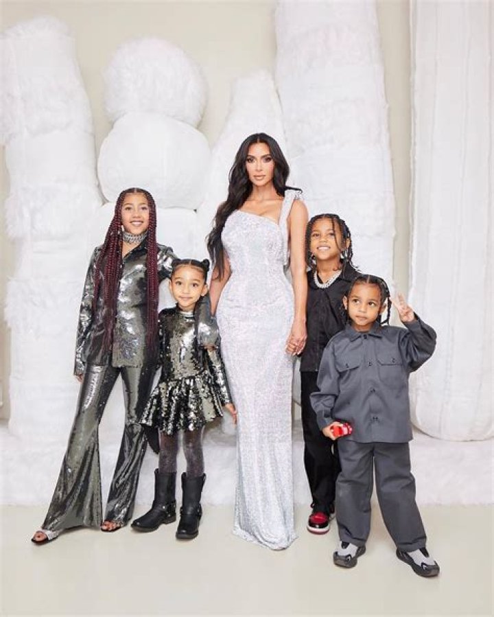 
“London In A Bit” – Realwarripikin Says As She Shares Lovely Photos Of Herself And Her Children 