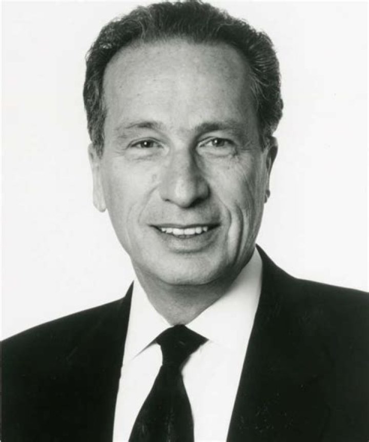 Longtime Executive, Lauder Alum Joe Gubernick, dies at 88