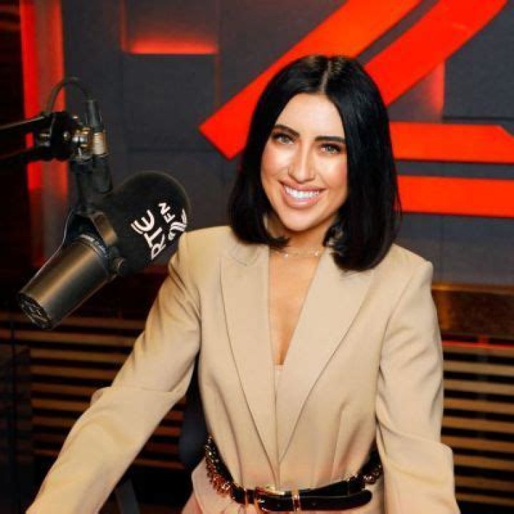 
Lottie Ryan | Salary And Net Worth 