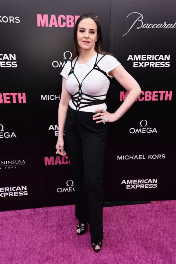 Maria Dizzia Height, Weight, Net Worth, Age, Birthday, Wikipedia, Who, Instagram, Biography