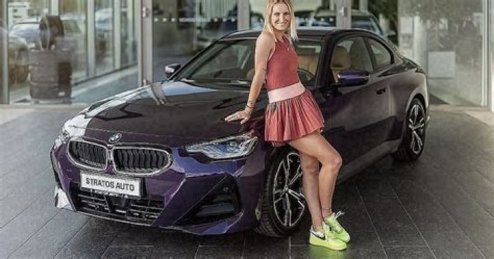 Marketa Vondrousova Height, Weight, Net Worth, Age, Birthday, Wikipedia, Who, Nationality, Biography