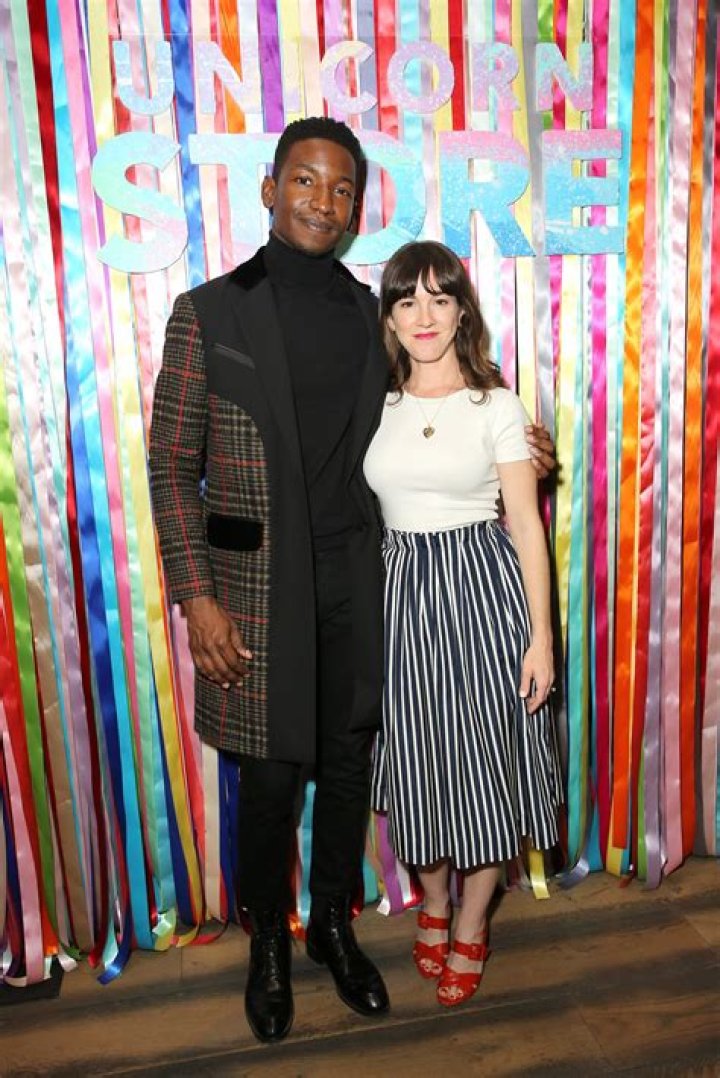 Martha MacIsaac Height, Weight, Net Worth, Age, Birthday, Wikipedia, Who, Instagram, Biography