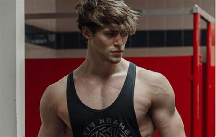 Matthew Law Height, Weight, Net Worth, Age, Wiki, Who, Instagram, Biography