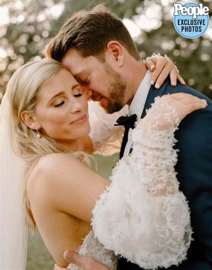 Meet Singer Adam Doleac’s Soon-To-Be Wife MacKinnon Morrissey As The Couple Got Engaged