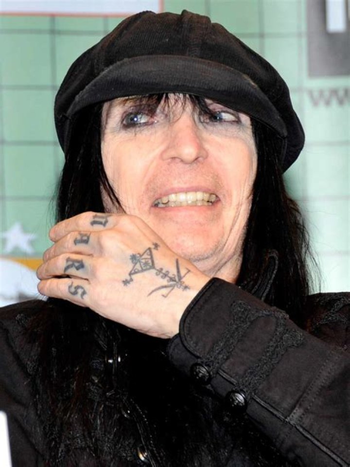 Mick Mars is Married to Wife: Seraina Schönenberger. Kids.