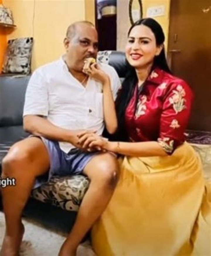 
Namitha Marimuthu Height, Weight, Net Worth, Age, Birthday, Wikipedia, Who, Nationality, Biography 