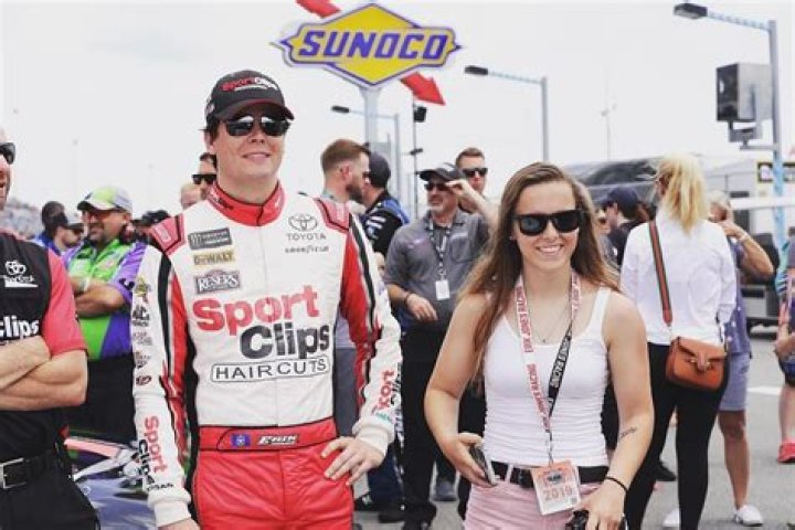 NASCAR: Erik Jones Girlfriend Holly Shelton: Here Is Everything About The Racing Driver Personal Life