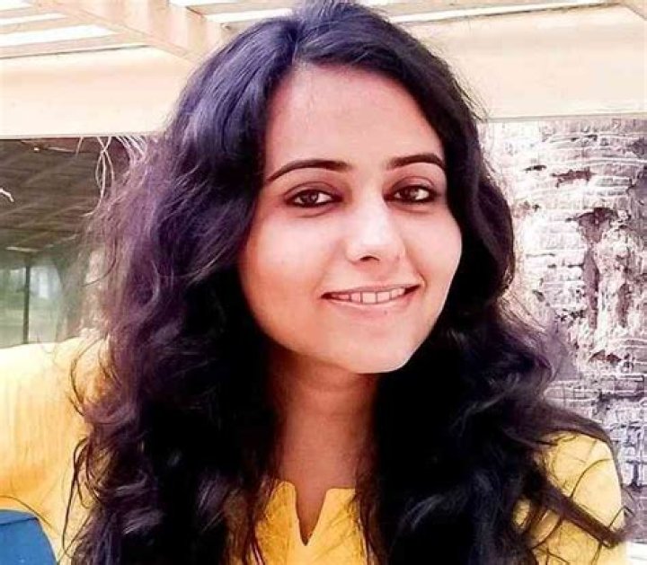 Navi Dhaliwal Height, Weight, Net Worth, Age, Birthday, Wikipedia, Who, Nationality, Biography