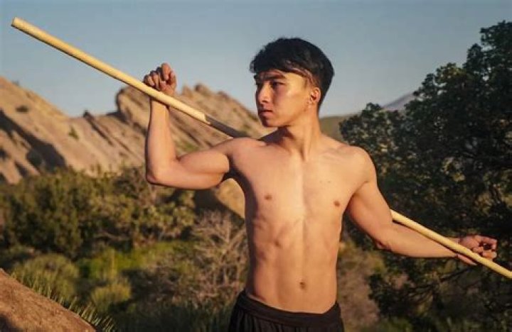 Nhut Le Height, Weight, Net Worth, Age, Birthday, Wikipedia, Who, Nationality, Biography