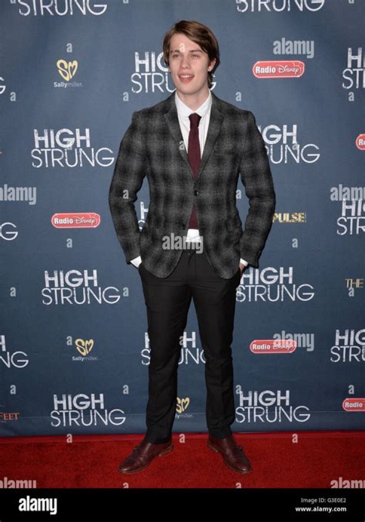 Nicholas Galitzine Height, Weight, Net Worth, Age, Birthday, Wikipedia, Who, Nationality, Biography