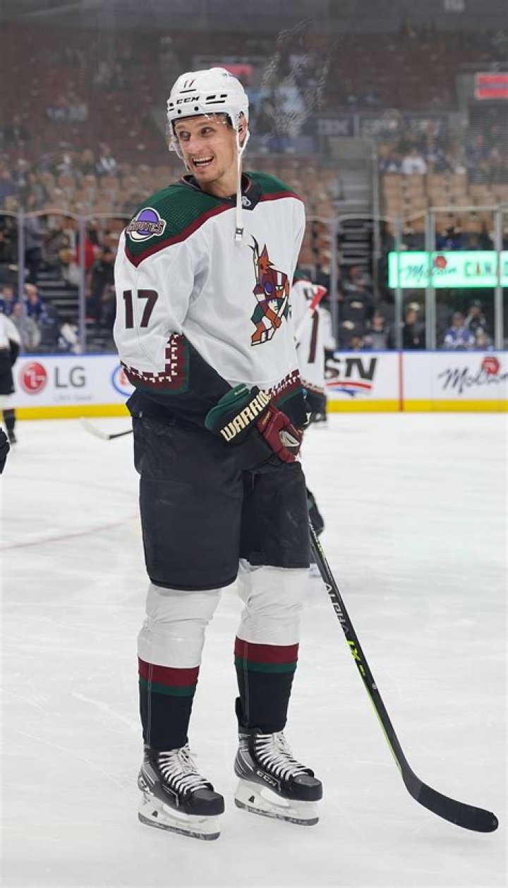 Nick Bjugstad Height, Weight, Net Worth, Age, Birthday, Wikipedia, Who, Instagram, Biography