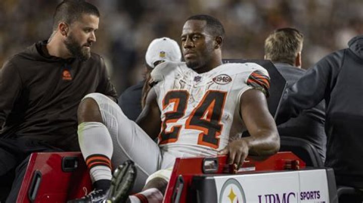 
Nick Chubb’s injury update: Browns RB potentially avoided ACL tear, should be fit in 6-8 months 