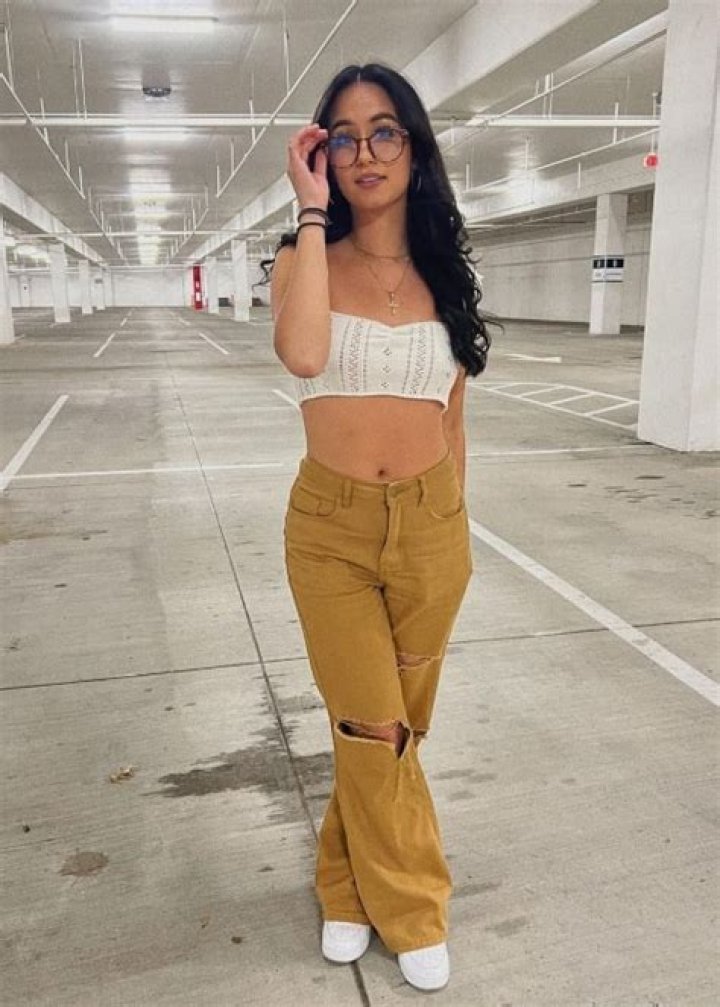 
Nina Eastman Height, Weight, Net Worth, Age, Birthday, Wikipedia, Who, Nationality, Biography 