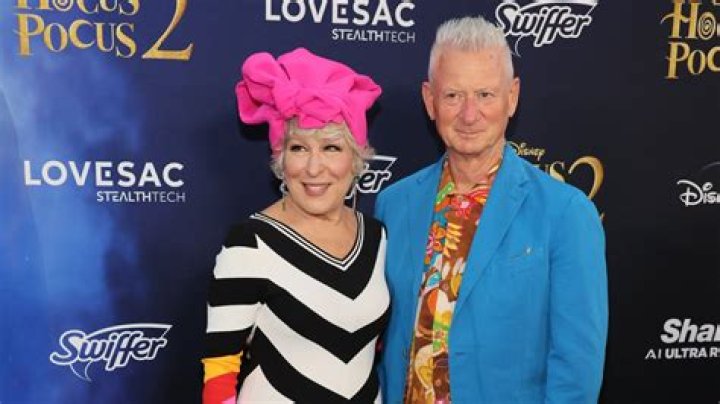 
No, Bette Midler Is Not Gay Instead, Hocus Pocus 2 Cast Happily Married To Martin Von Haselberg 