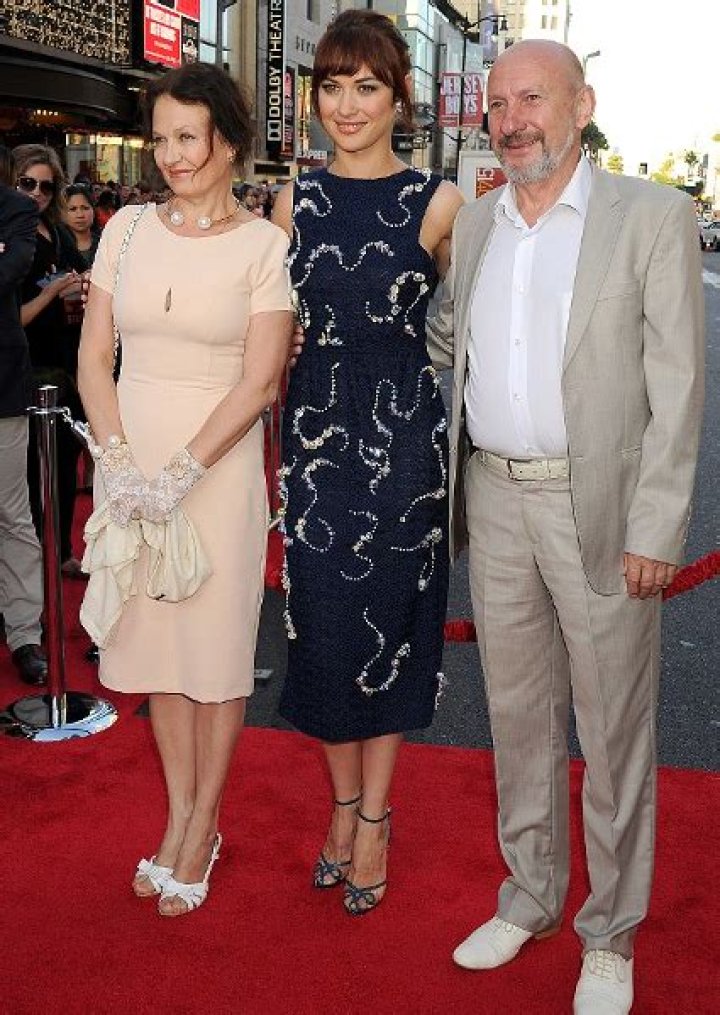 Olga Kurylenko Husband | Is She Married To Ben Cura | Family And Net Worth